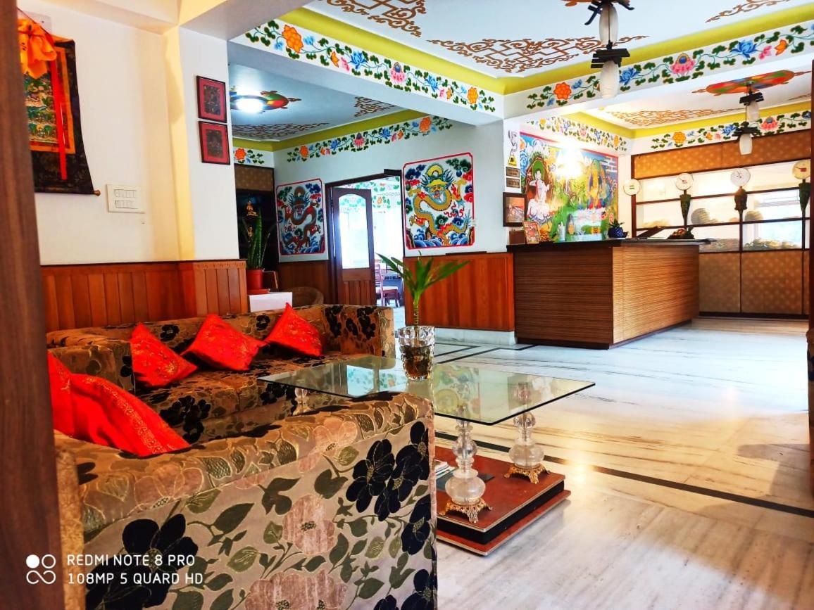 Dwang Rumtek Resort Tādong Εξωτερικό φωτογραφία